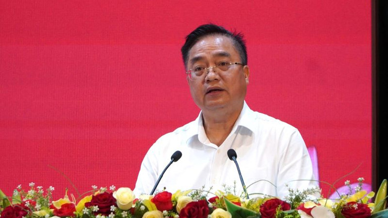 Đồng chí Hoàng Vũ Thảnh, Giám đốc Sở Tài chính phát biểu tại hội nghị. Đồng chí Hoàng Vũ Thảnh, Giám đốc Sở Tài chính phát biểu tại hội nghị.