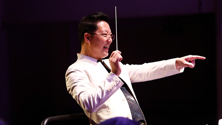 Nhạc trưởng Lê Phi Phi. (Ảnh: HBSO)