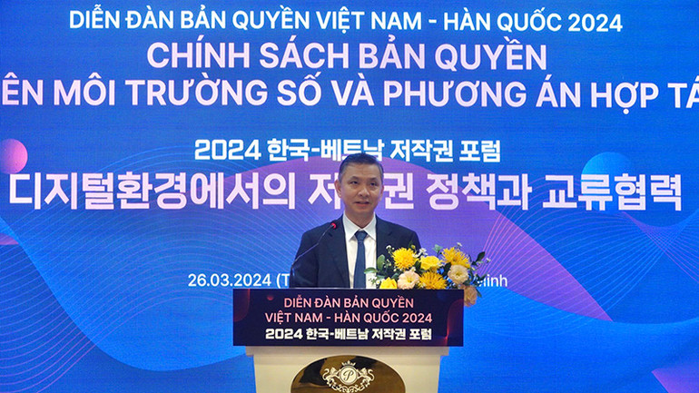 Ông Trần Hoàng, Cục trưởng Cục Bản quyền tác giả phát biểu khai mạc. Ông Trần Hoàng, Cục trưởng Cục Bản quyền tác giả phát biểu khai mạc.