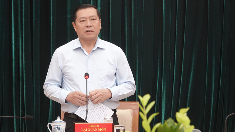 Đồng chí Lại Xuân Môn, Ủy viên Trung ương Đảng, Phó Trưởng Ban Thường trực Ban Tuyên giáo Trung ương, phát biểu tại buổi làm việc.