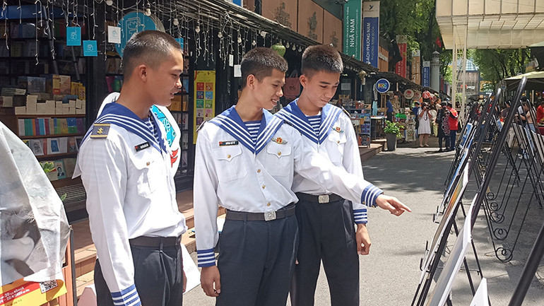 Triển lãm sẽ tiếp tục được trưng bày tại Đường sách Thủ Đức vào ngày 9/8.