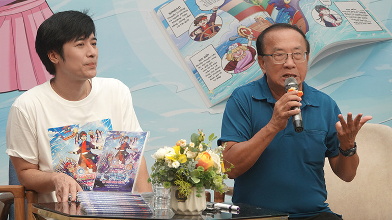 Giám đốc Nhà hát kịch Idecaf Huỳnh Anh Tuấn chia sẻ tại chương trình.