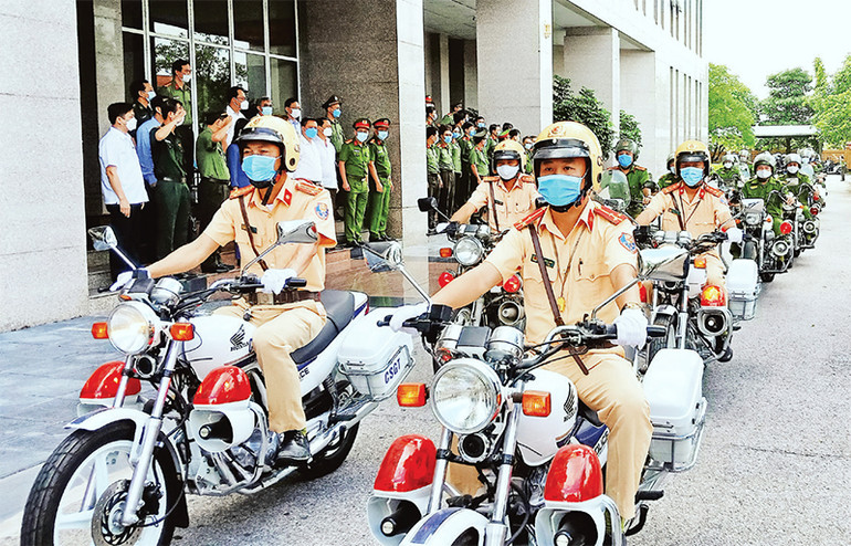 Công an tỉnh Thái Bình ra quân trấn áp tội phạm.