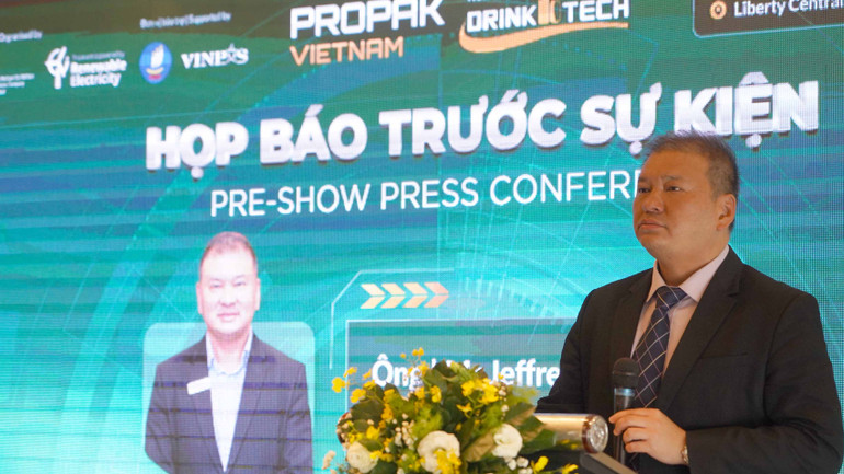 Ông Jeffrey Au, Giám đốc kinh doanh Công ty Informa Markets Việt Nam- đơn vị tổ chức Propark Việt Nam 2024 phát biểu tại buổi lễ. Ông Jeffrey Au, Giám đốc kinh doanh Công ty Informa Markets Việt Nam- đơn vị tổ chức Propark Việt Nam 2024 phát biểu tại buổi lễ.