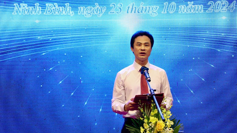 Giám đốc Sở Khoa học và Công nghệ kiêm Chủ tịch Liên hiệp các Hội Khoa học và Kỹ thuật, Phó Trưởng ban Thường trực Ban tổ chức Cuộc thi cấp tỉnh Ninh Bình Nguyễn Toàn Thắng phát biểu tại Lễ Tổng kết Cuộc thi.