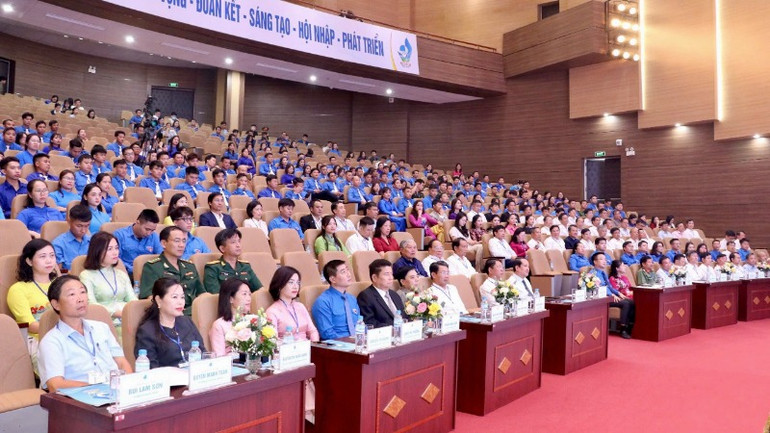 Các đại biểu và 205 đại biểu ưu tú, là hội viên, thanh niên tiêu biểu đại diện cho gần 190 nghìn hội viên, thanh niên toàn tỉnh tham dự đại hội.