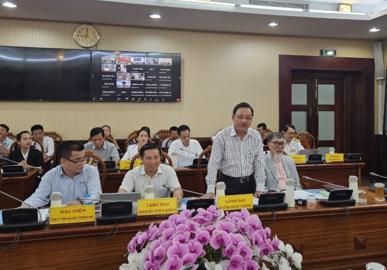 Ông Phạm Văn Triêm, Chủ tịch Hiệp hội Doanh nghiệp nhỏ và vừa tỉnh Bà Rịa-Vũng Tàu phát biểu tại Hội nghị.