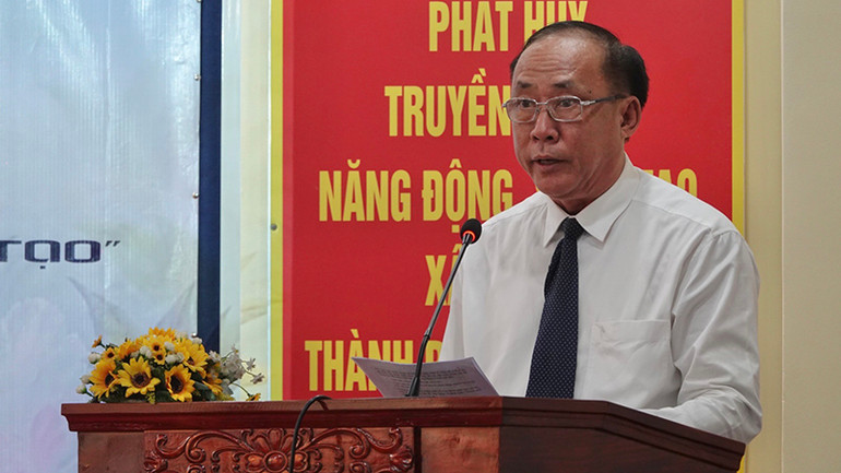 PGS.TS Nguyễn Thế Dũng, nguyên Hiệu trưởng trường Đại học Văn hóa Thành phố Hồ Chí Minh trình bày đề dẫn Hội thảo.
