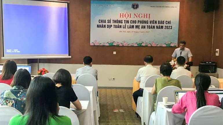Toàn cảnh hội nghị. Toàn cảnh hội nghị.
