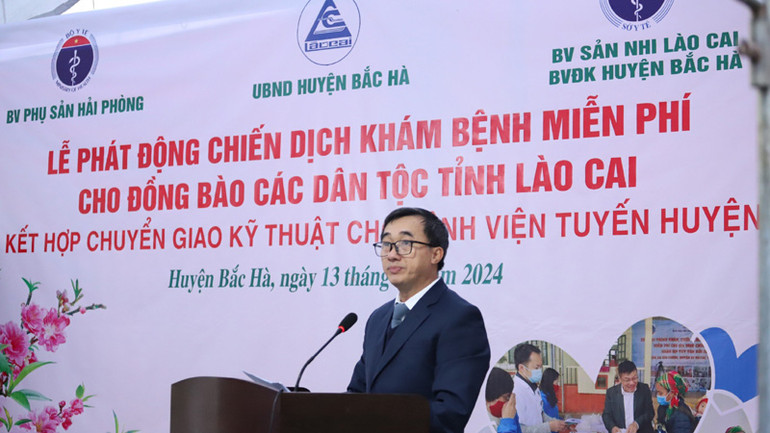 Thứ trưởng Y tế Trần Văn Thuấn phát biểu ý kiến tại lễ phát động.