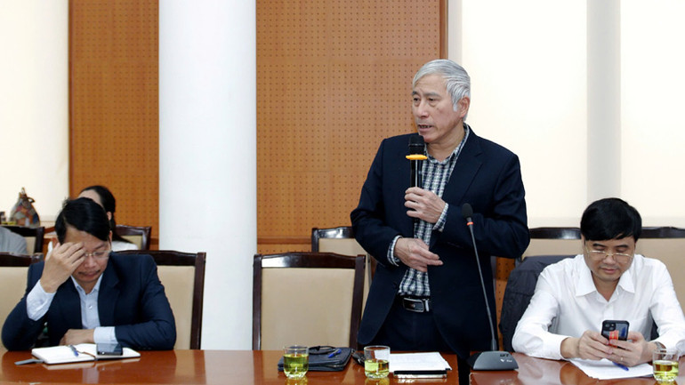 Phó Giám đốc Trung tâm Kiểm soát bệnh tật thành phố Hà Nội Khổng Minh Tuấn báo cáo tại hội nghị. Phó Giám đốc Trung tâm Kiểm soát bệnh tật thành phố Hà Nội Khổng Minh Tuấn báo cáo tại hội nghị.