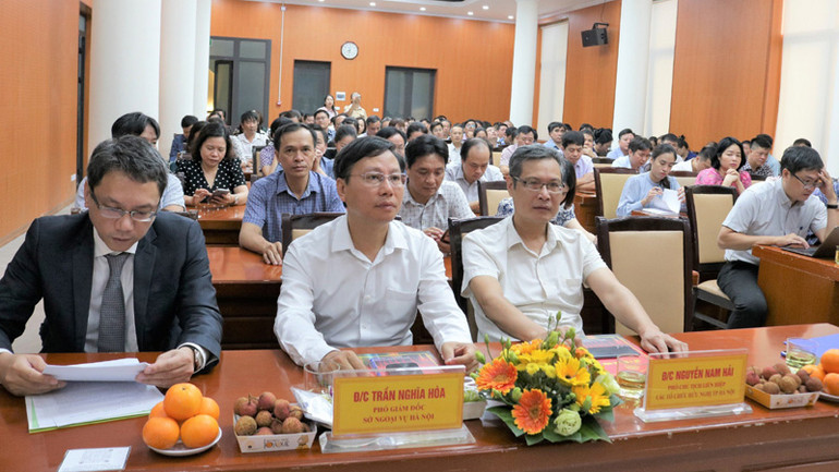 Các đại biểu tham dự hội nghị.