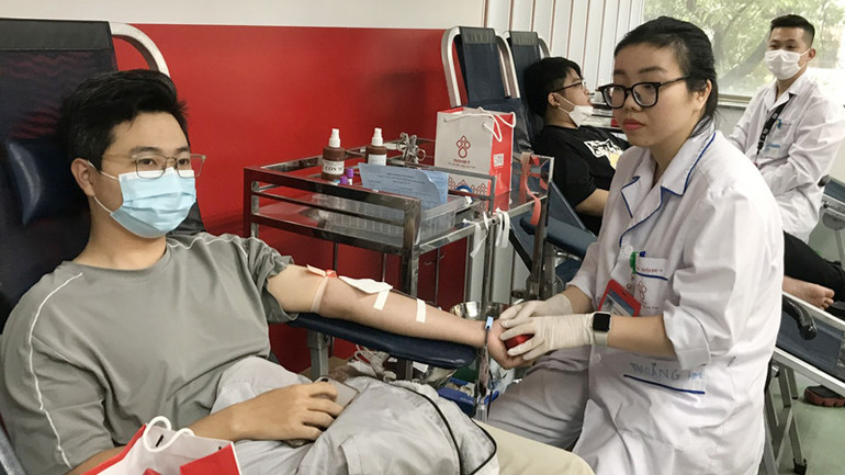 Hiến máu tình nguyện: Phong trào đầy sức sống, mang đậm tình yêu thương ảnh 3