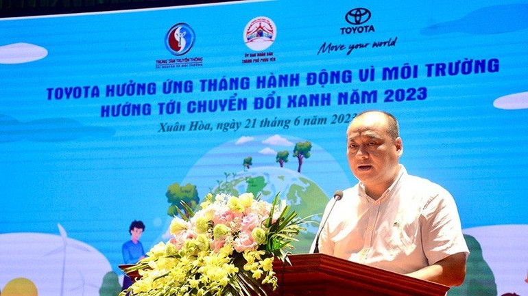 Ông Nguyễn Việt Dũng, Giám đốc Trung tâm Truyền thông Tài nguyên và Môi trường, phát biểu tại buổi lễ.