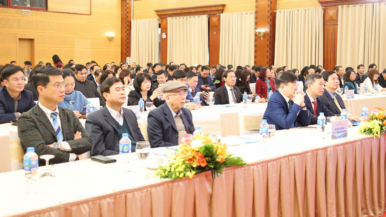 Các đại biểu tham dự hội nghị. Các đại biểu tham dự hội nghị.