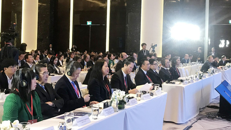 Các đại biểu trong nước và quốc tế tham dự Diễn đàn Kinh tế tuần hoàn Việt Nam năm 2023.