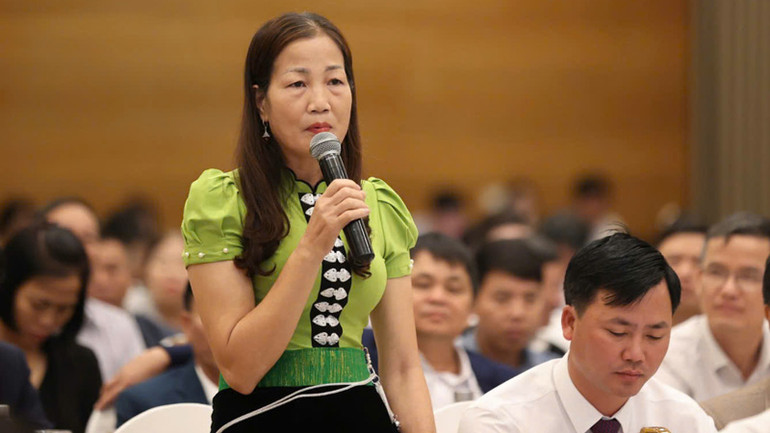 Các đại biểu trao đổi với lãnh đạo Bộ Tài nguyên và Môi trường, Hội Nông dân Việt Nam. Các đại biểu trao đổi với lãnh đạo Bộ Tài nguyên và Môi trường, Hội Nông dân Việt Nam.