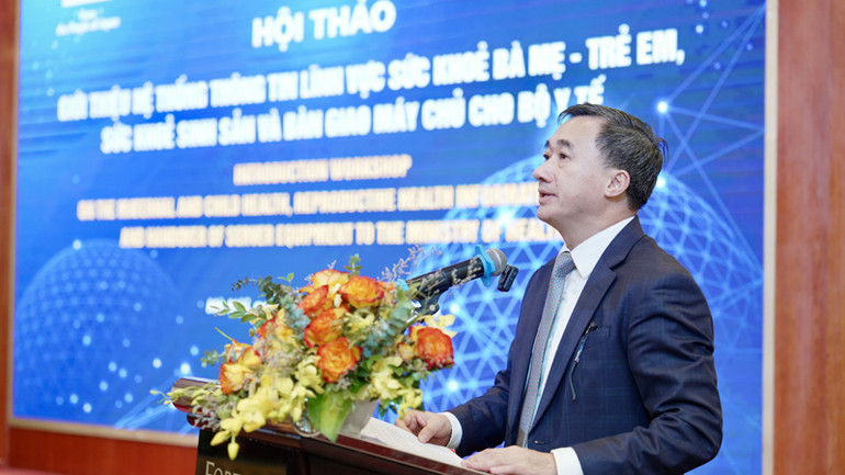 Thứ trưởng Trần Văn Thuấn phát biểu ý kiến tại Hội thảo.