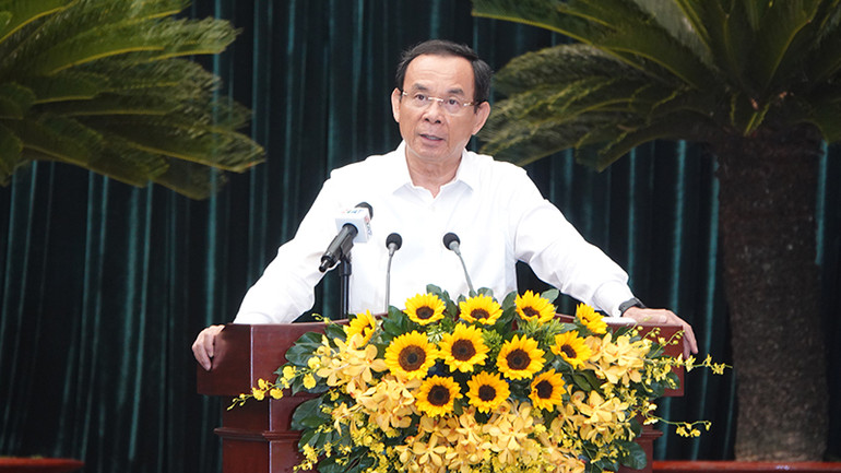 Đồng chí Nguyễn Văn Nên, Ủy viên Bộ Chính trị, Bí thư Thành ủy Thành phố Hồ Chí Minh phát biểu kết luận hội nghị.