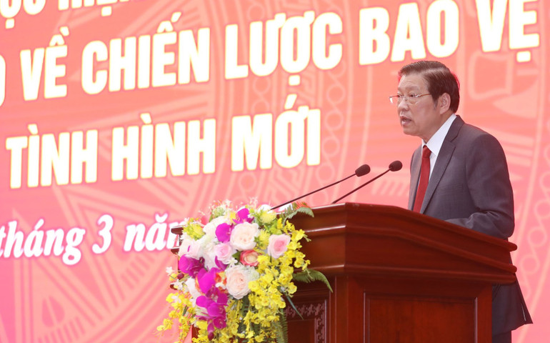 Đồng chí Phan Đình Trạc phát biểu chỉ đạo Hội nghị.