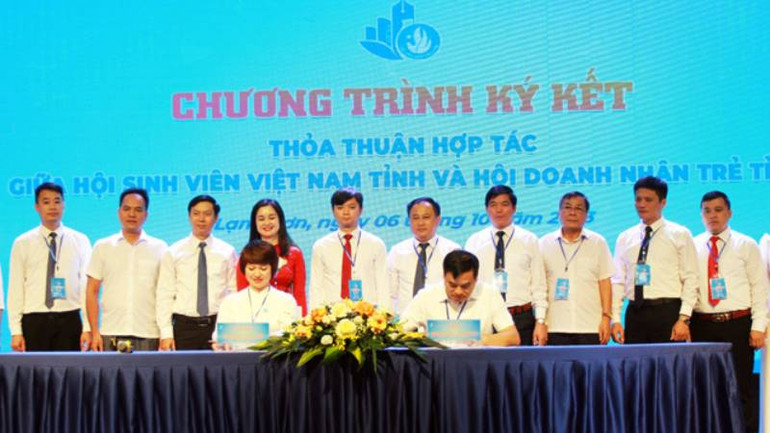 Ban chấp hành Hội Sinh viên tỉnh Lạng Sơn Ký kết thoả thuận hợp tác với Hội Doanh nhân trẻ của tỉnh.