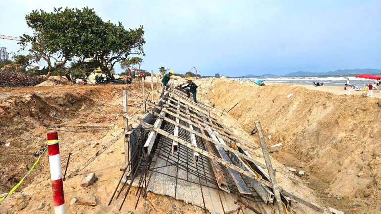 Có nhiều vị trí không bảo đảm chất lượng, bọt, rỗ, hở hàm ếch, cát chảy.