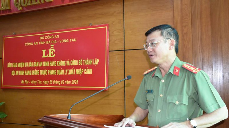 Đại tá Vũ Như Hà, Giám đốc Công an tỉnh giao nhiệm vụ cho các đơn vị Công an tỉnh.