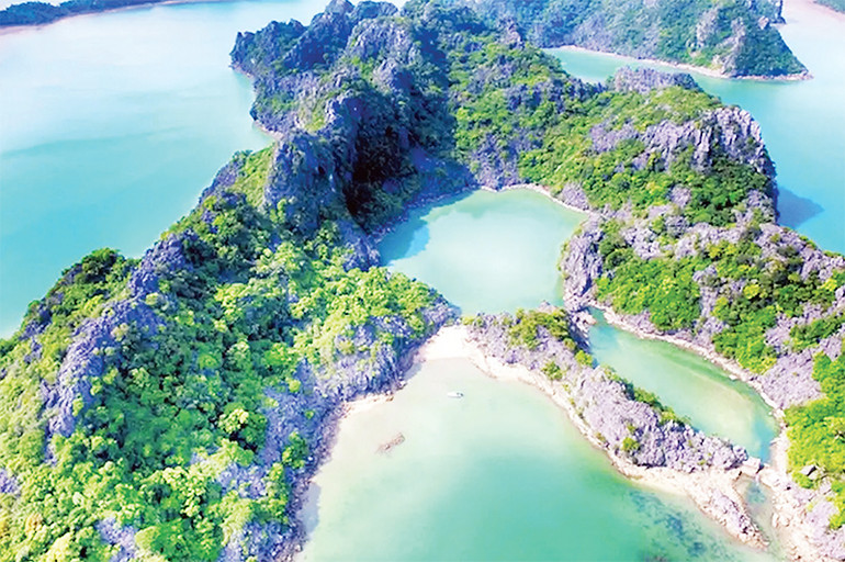 Vườn quốc gia Bái Tử Long.