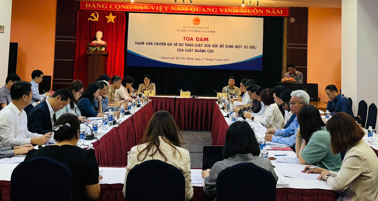 Quang cảnh Tọa đàm. Quang cảnh Tọa đàm.