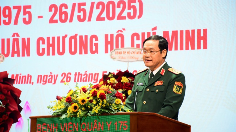 Đồng chí Thượng tướng Vũ Hải Sản, Ủy viên Trung ương Đảng, Ủy viên Quân ủy Trung ương, Thứ trưởng Quốc phòng phát biểu chỉ đạo tại buổi lễ. Đồng chí Thượng tướng Vũ Hải Sản, Ủy viên Trung ương Đảng, Ủy viên Quân ủy Trung ương, Thứ trưởng Quốc phòng phát biểu chỉ đạo tại buổi lễ.