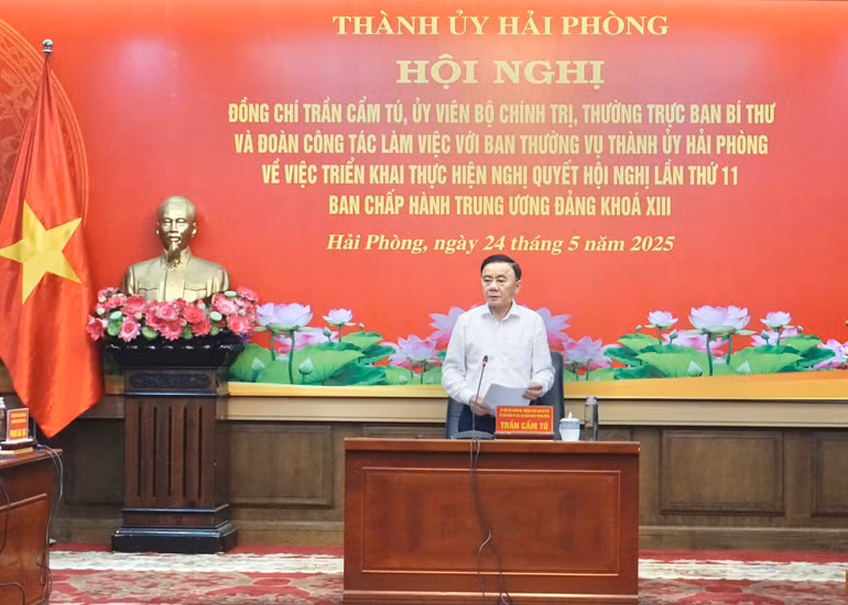 Đồng chí Trần Cẩm Tú, Ủy viên Bộ Chính trị, Thường trực Ban Bí thư.