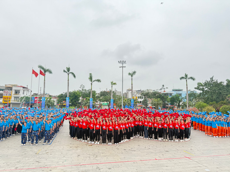 Ngày hội Người lao động với nhiều hoạt động sôi nổi.