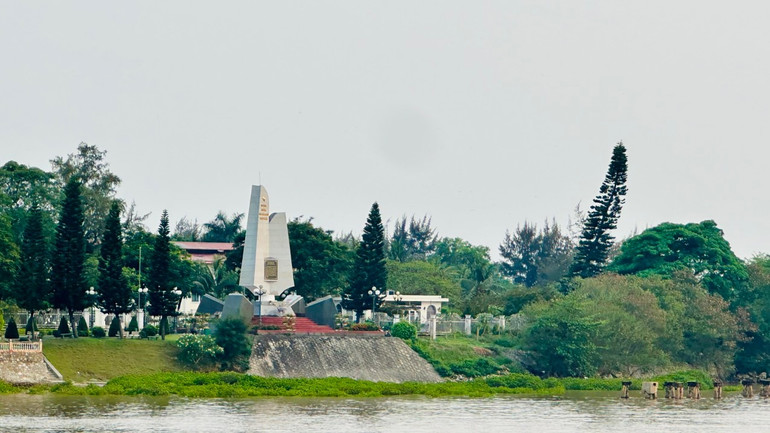 Di tích lịch sử Bến K15.