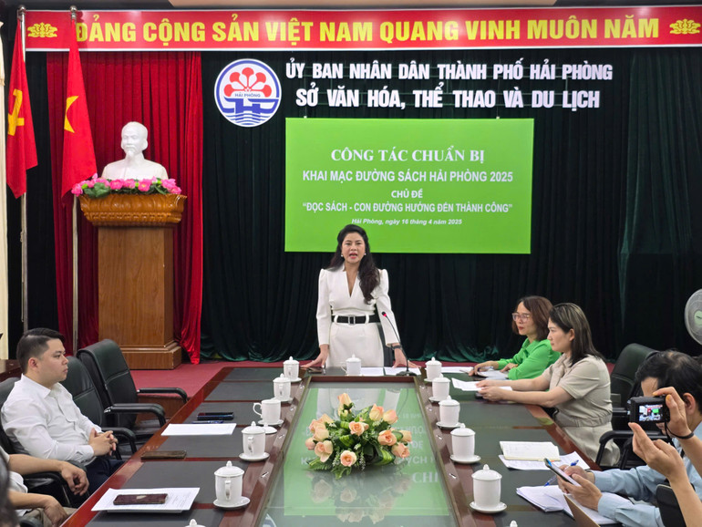 Bà Trần Thị Hoàng Mai, Giám đốc Sở Văn hóa, Thể thao và Du lịch thành phố Hải Phòng.