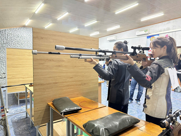 Các vận động viên tham gia thi đấu.