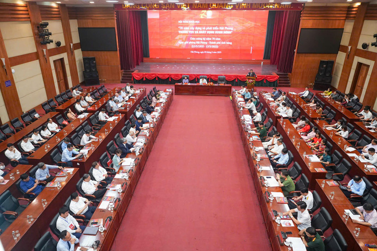 Quang cảnh hội thảo khoa học. Quang cảnh hội thảo khoa học.