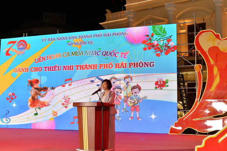 Bà Nguyễn Thị Bích Dung, Giám đốc Sở Ngoại vụ thành phố Hải Phòng.