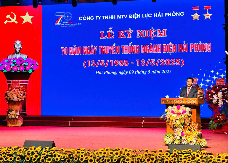 Ông Nguyễn Hữu Hưởng, Chủ tịch kiêm Giám đốc Công ty trách nhiệm hữu hạn một thành viên Điện lực Hải Phòng.