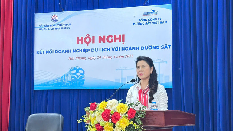 Bà Trần Thị Hoàng Mai, Giám đốc Sở Văn hóa, Thể thao và Du lịch thành phố Hải Phòng.