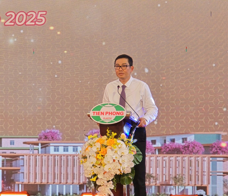 Ông Bùi Văn Kiệm, Giám đốc Sở Giáo dục và Đào tạo thành phố Hải Phòng.