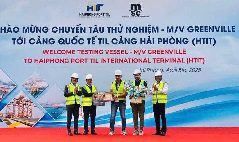 Lễ đón chuyến tàu thử nghiệm đầu tiên tới Cảng quốc tế TIL cảng Hải Phòng. Lễ đón chuyến tàu thử nghiệm đầu tiên tới Cảng quốc tế TIL cảng Hải Phòng.