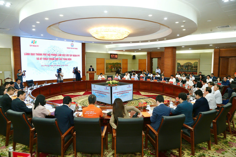 Quang cảnh hội nghị.