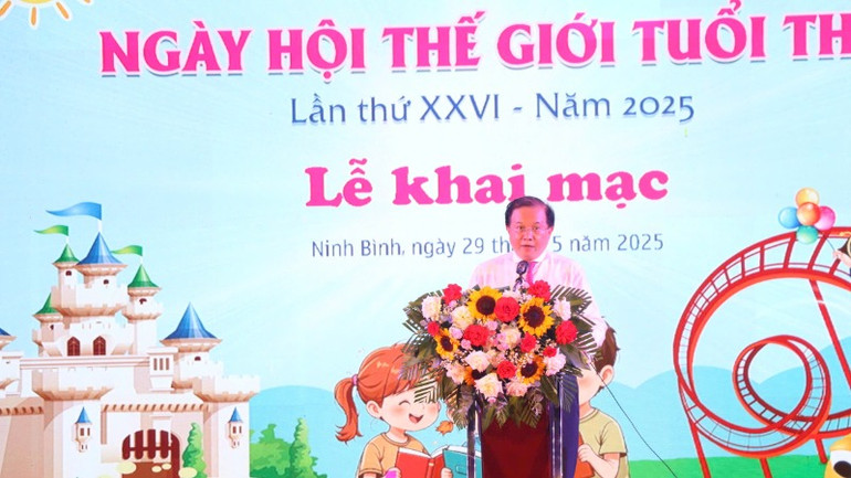 Đồng chí Tạ Quang Đông, Thứ trưởng Văn hóa, Thể thao và Du lịch phát biểu tại Lễ khai mạc.