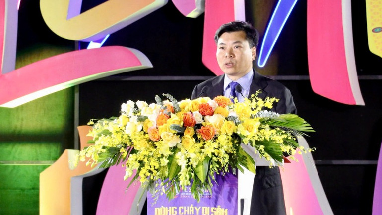 Ông Nguyễn Mạnh Cường, Giám đốc Sở Văn hóa và Thể thao tỉnh Ninh Bình phát biểu tại chương trình.