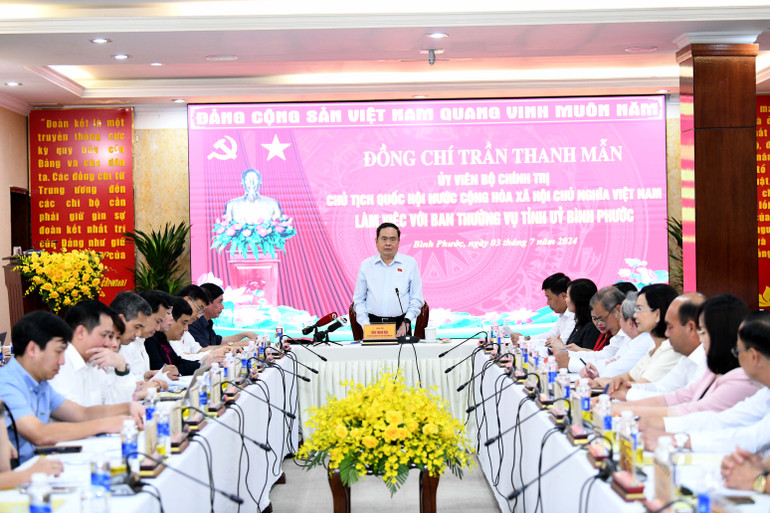 Quang cảnh làm việc chiều nay.