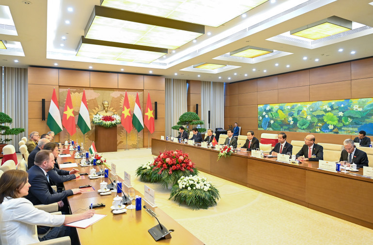 Quang cảnh hội kiến tại Nhà Quốc hội. (Ảnh: DUY LINH)