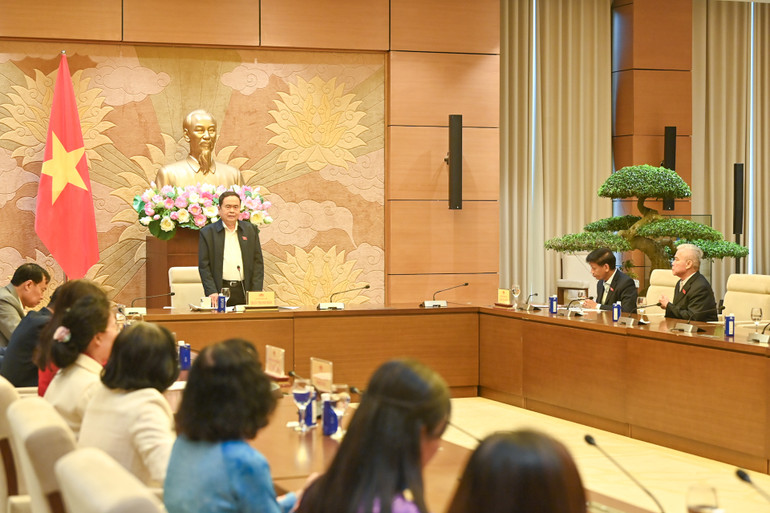 Quang cảnh cuộc gặp mặt tại Nhà Quốc hội. (Ảnh: DUY LINH)