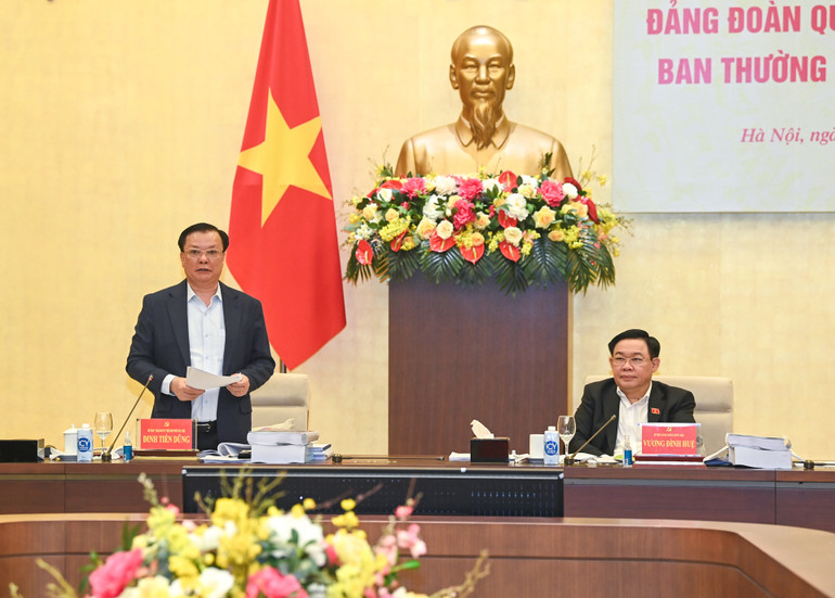 Bí thư Thành ủy Hà Nội Đinh Tiến Dũng phát biểu tại cuộc làm việc. (Ảnh: DUY LINH)