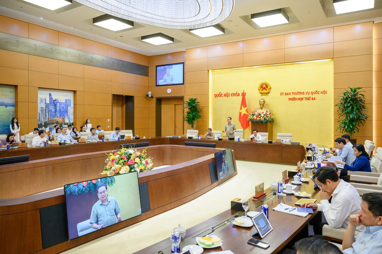 Quang cảnh buổi làm việc tại Nhà Quốc hội. (Ảnh: DUY LINH)