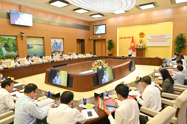 Quang cảnh buổi làm việc tại Nhà Quốc hội. (Ảnh: DUY LINH)